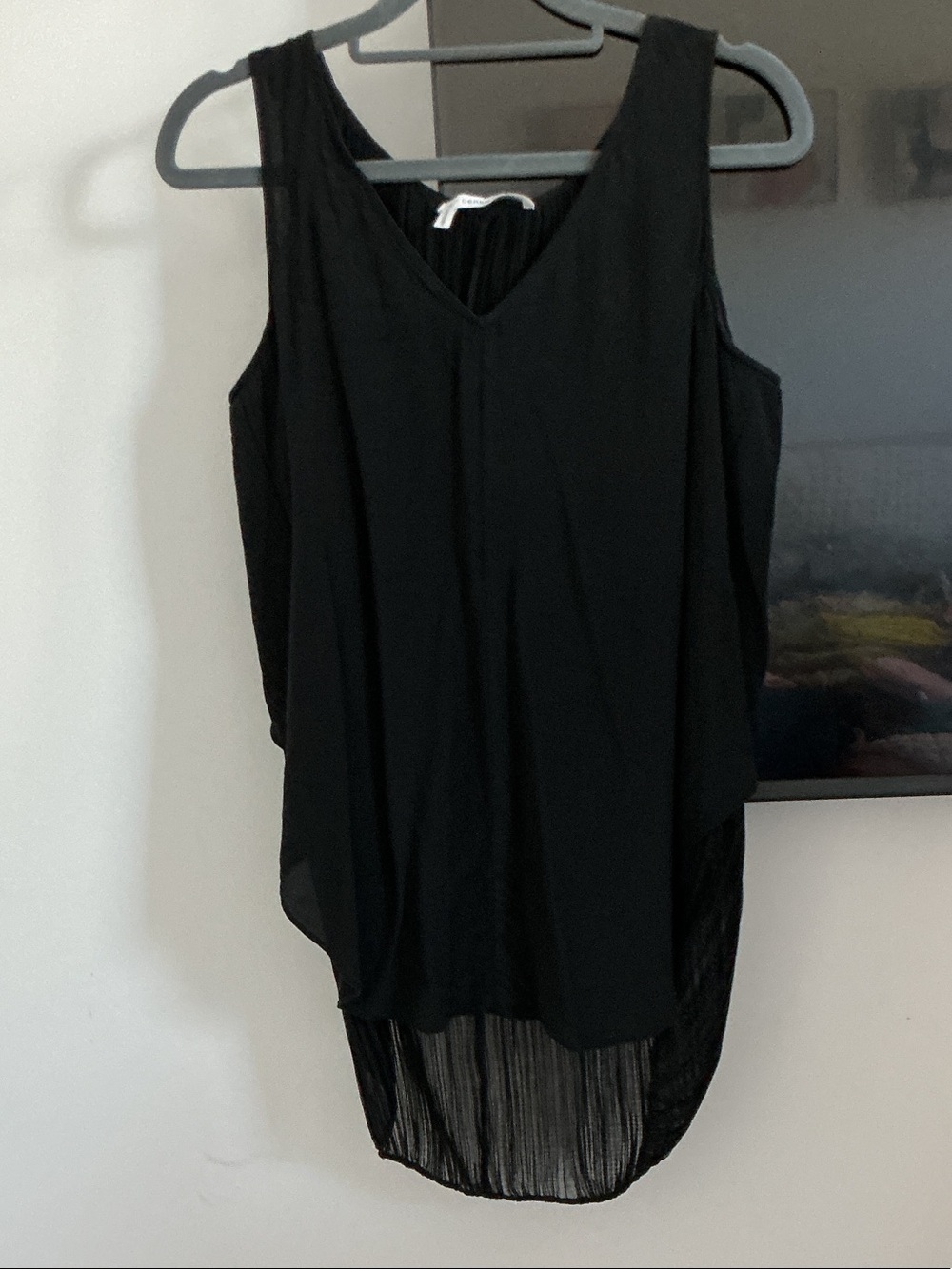 Derek Lam Black Sleeveless V-Neck Hi-Low Tank